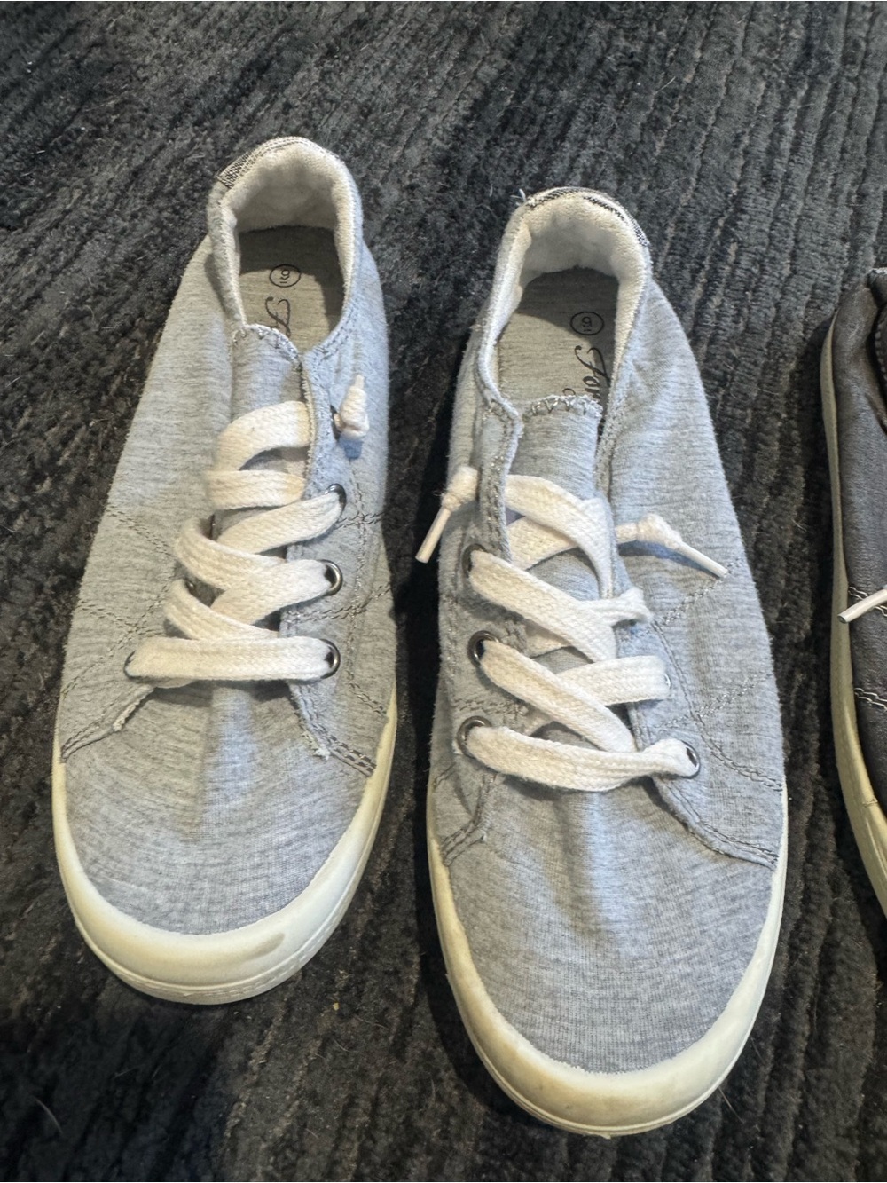 Shoes - Picture 2 of 5